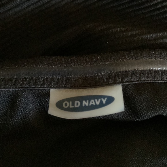 Gorgeous one piece black ribbed one shoulder swimsuit from Old Navy. Size Small - Picture 6 of 7